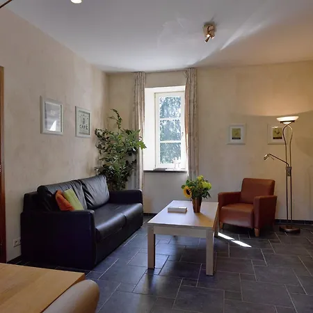 Cozy No 5 In A 16th Century Castle, Cleaning Included Aywaille