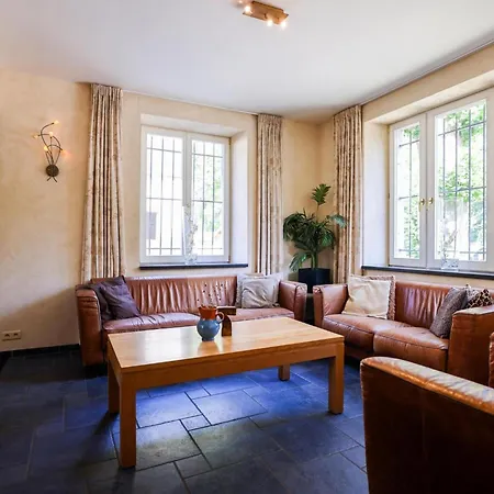 Cozy No 5 In A 16th Century Castle, Cleaning Included Aywaille