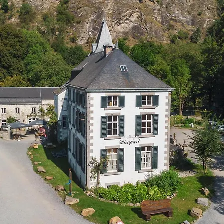 Cozy No 5 In A 16th Century Castle, Cleaning Included * Aywaille